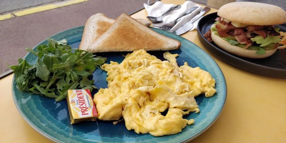 Assiette Oeufs Brouillés